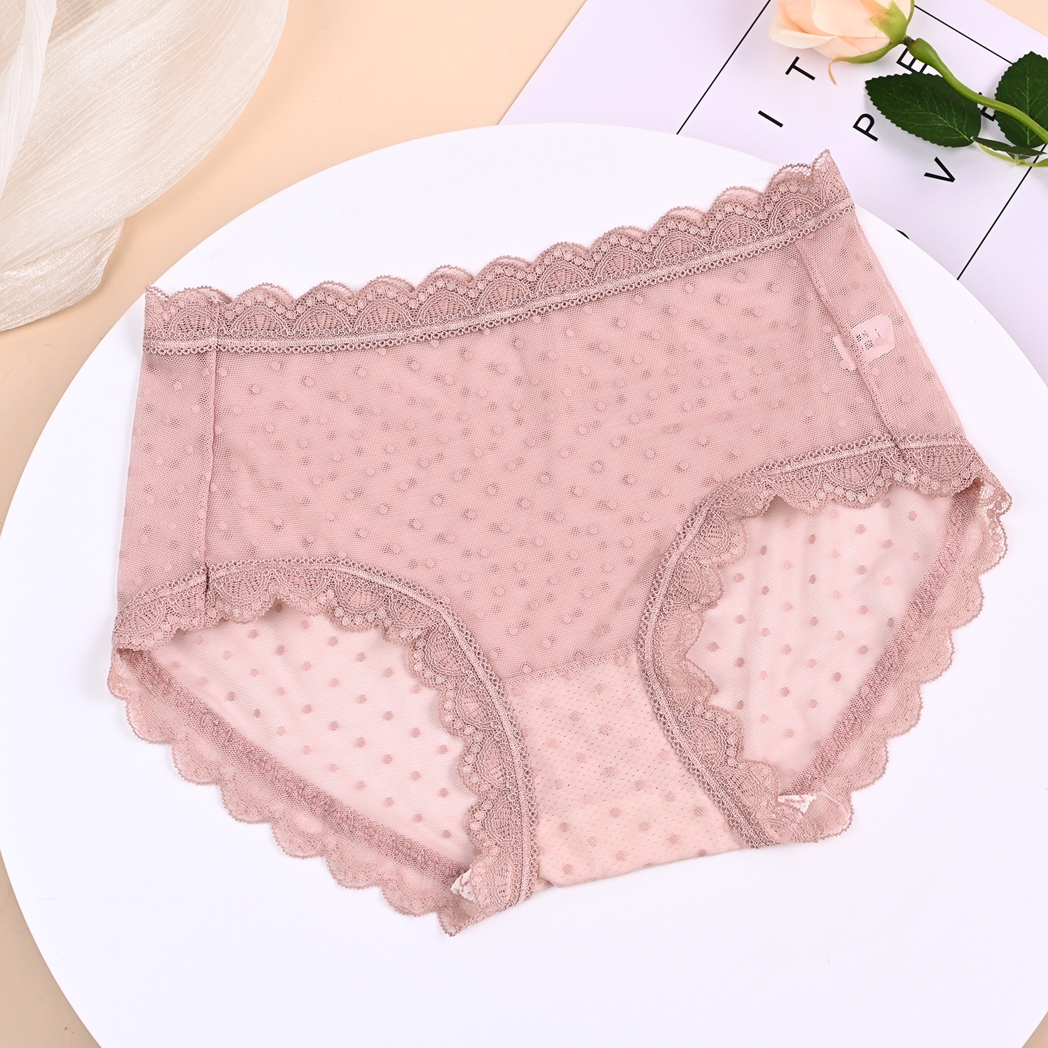 Solid Color Mid-Waist Lace Polka Dot Girls Underwear Sexy, Light And Comfortable No Feeling No Trace Women Briefs
