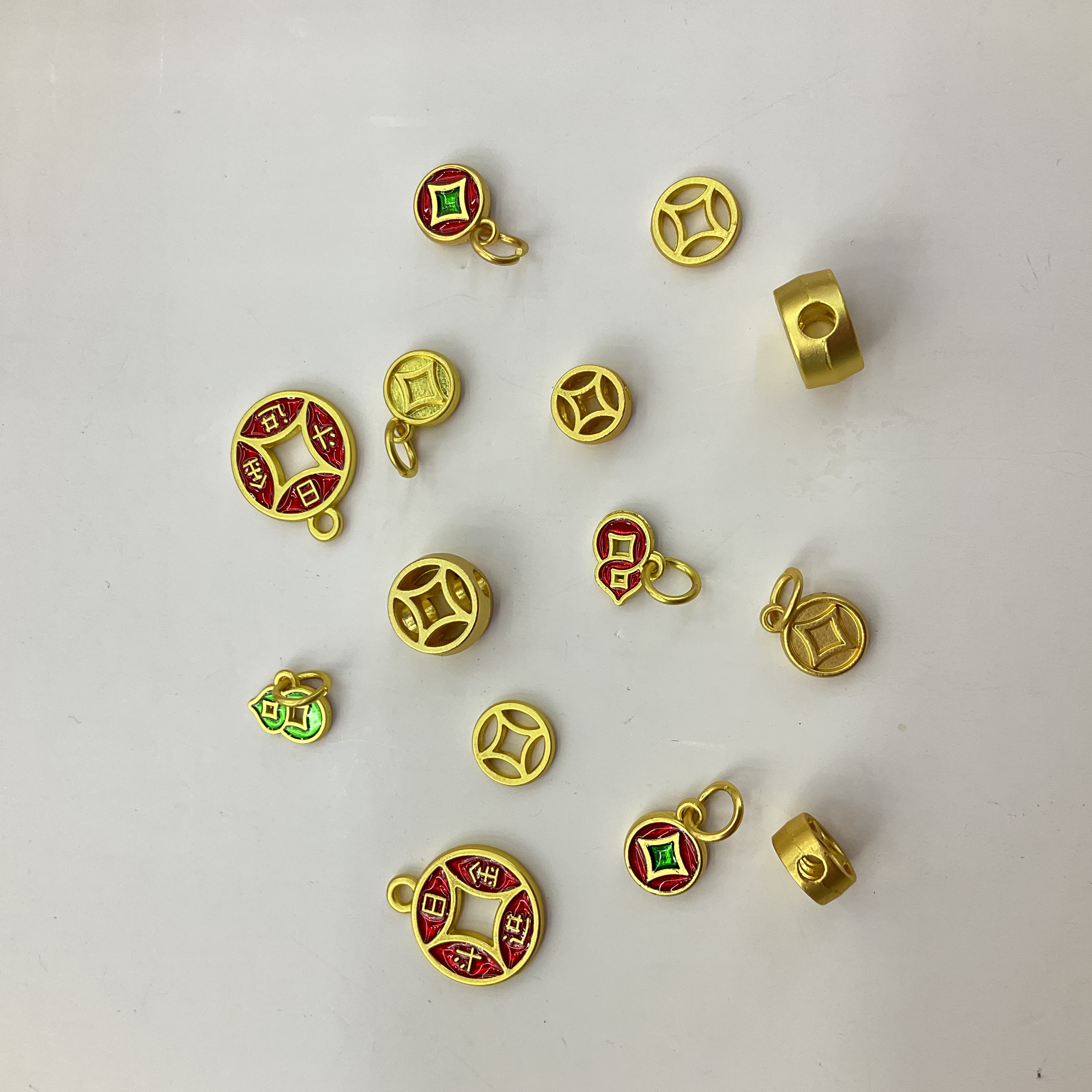 合金钱币小吊坠通孔铜钱diy手链手串挂件配件手工编绳材料沙金