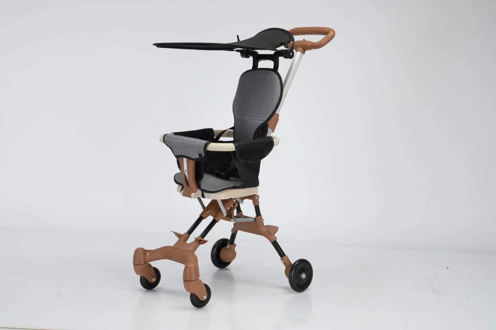This baby stroller is lightweight, foldable, and can be folded with one button. It is a bidirectional baby stroller for children and is compact Specification image