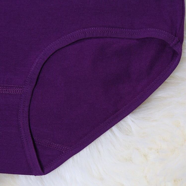 Explosive Women's Mid-Waist Underwear Girls Healthy And Comfortable Pure Cotton Lace Underwear Simple Bag Ten Packs Application Scenario