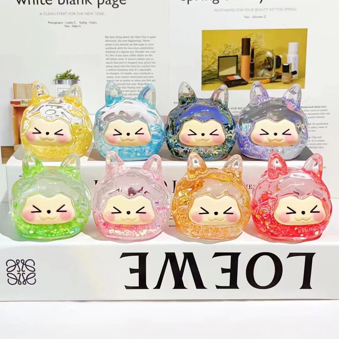 Tiktok Boom blind box kiki tide play into oil Quicksand fine flash figure creative desktop decoration gift ornaments wholesale live blind box toy ornaments quicksand bottle Application Scenario