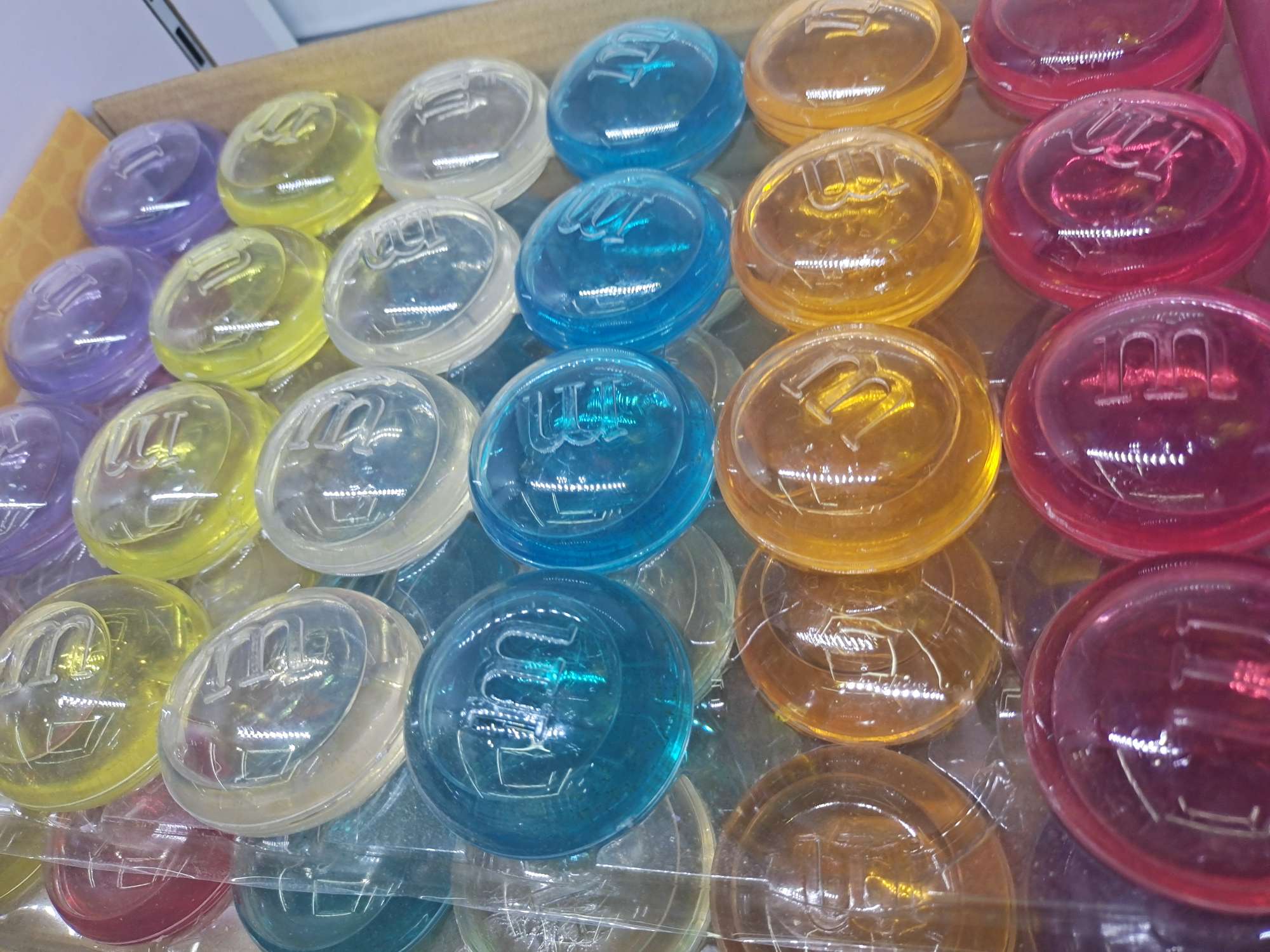 益 智 塑 料 玩具 发光 地摊 玩具  创 意 新 款儿 童 玩具