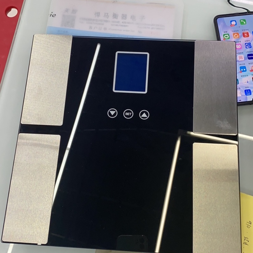 体脂秤/人体电子称/体脂称/体重秤‘/身高测量机器产品图