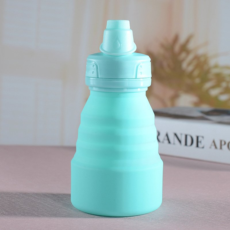 New outdoor silicone folding handle water cup, travel fitness sports water bottle, warm hand, portable, anti-drop, large-bellied cup Application Scenario