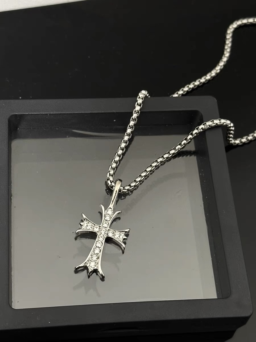 Factory direct sales, micro-inlaid cross hip-hop necklace, niche design sense, titanium steel non-fading street sweatshirt chain, internet-famous sweater chain Item Picture