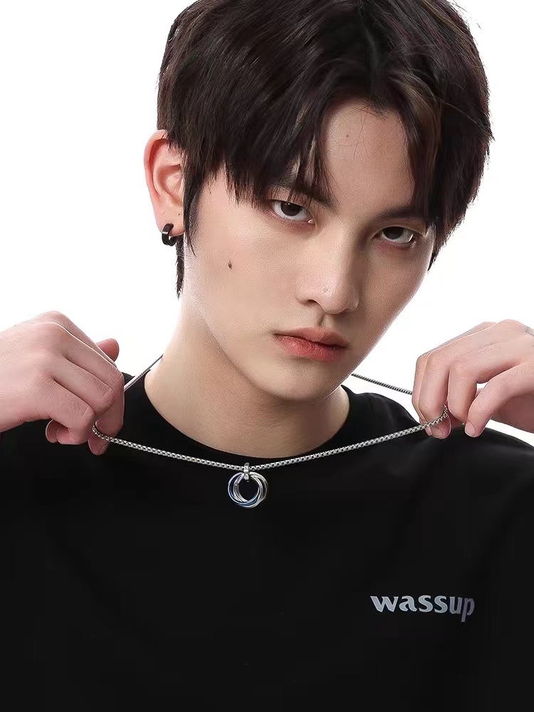 Factory direct sales of ins influencer "Three Lives and Three Worlds" couple necklaces, personalized and trendy men's hip-hop necklaces, sweater chains, titanium steel pendants for men