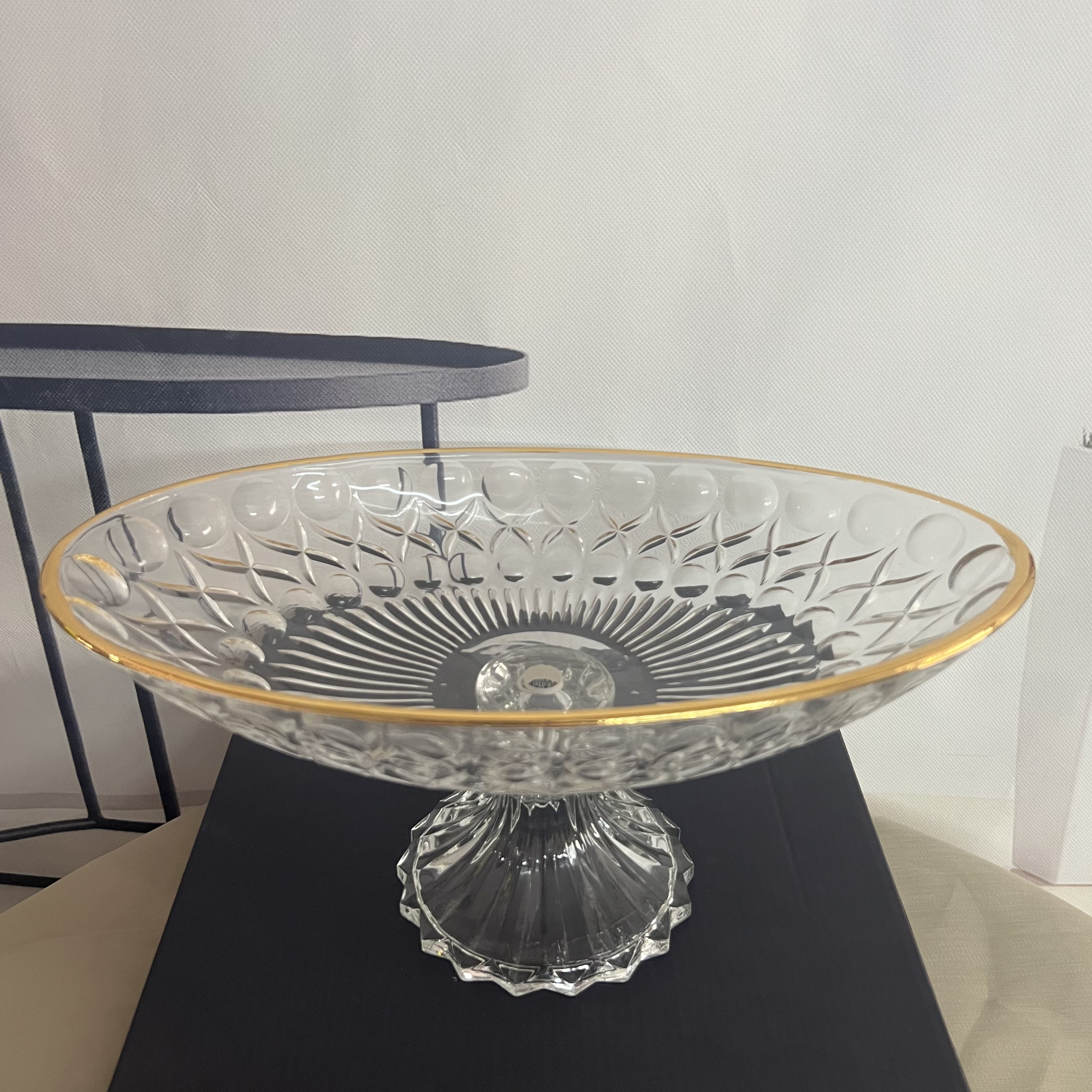 Glass fruit plate, crystal glass fruit plate, glass vase Application Scenario