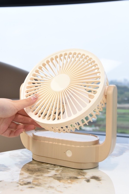 Handheld portable small air cooler, desktop silent fan, a must-have cooling gadget for summer Application Scenario