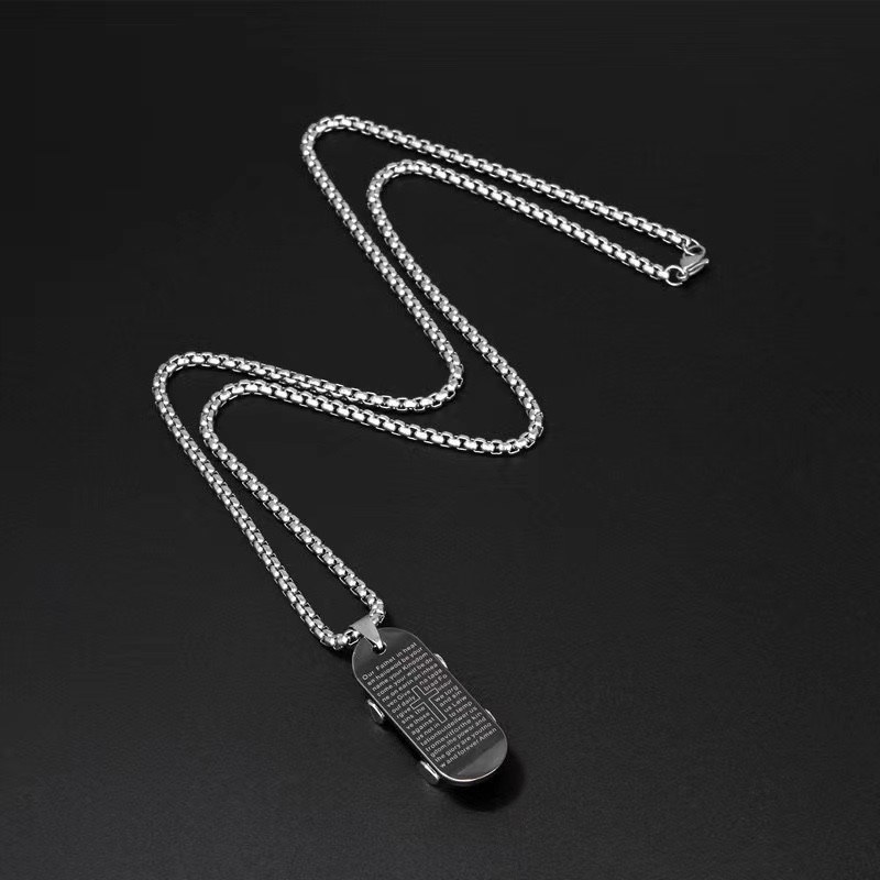 Factory direct sales, versatile and stylish men's necklaces, ins hip-hop sweater chain pendants, hoodie chain accessories and decorations Application Scenario