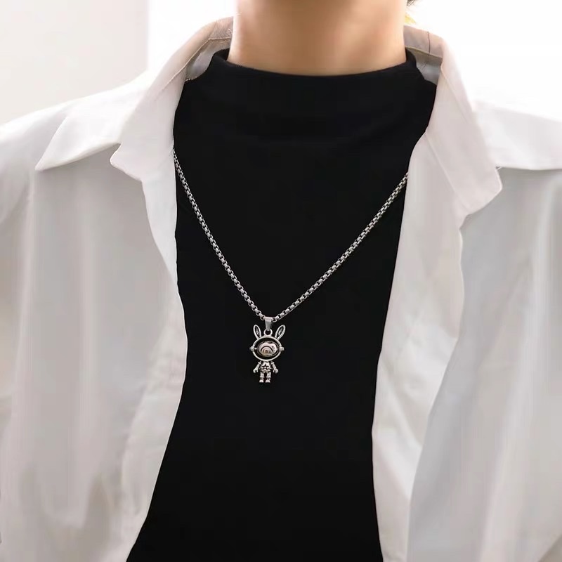 厂家直销笑脸小兔子项链毛衣链女长款嘻哈吊坠小众设计秋冬装饰详情图2