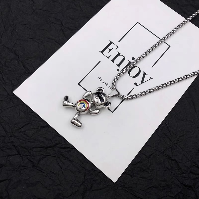Factory direct sales Rainbow bear necklace, personalized for men and women, student hip-hop couple, versatile sweater chain, Internet celebrity accessory Application Scenario