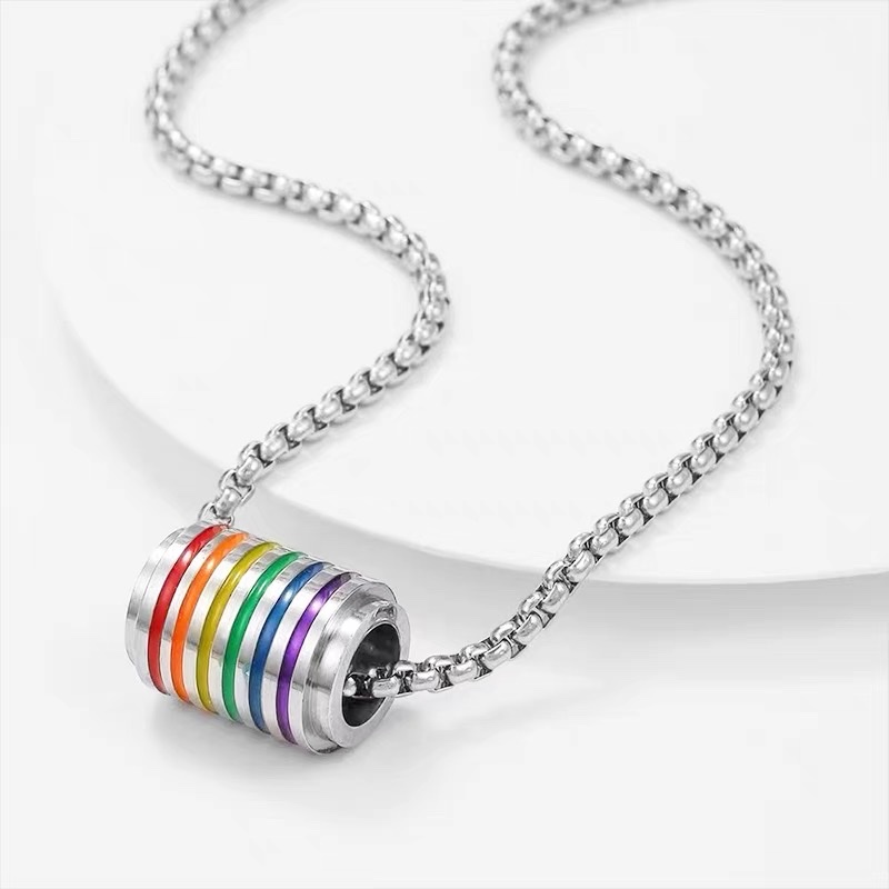 Factory direct sales Rainbow Little Waist pendant, long titanium steel necklace for men and women, non-fading sweater chain, high-end style, men's collarbone chain Application Scenario