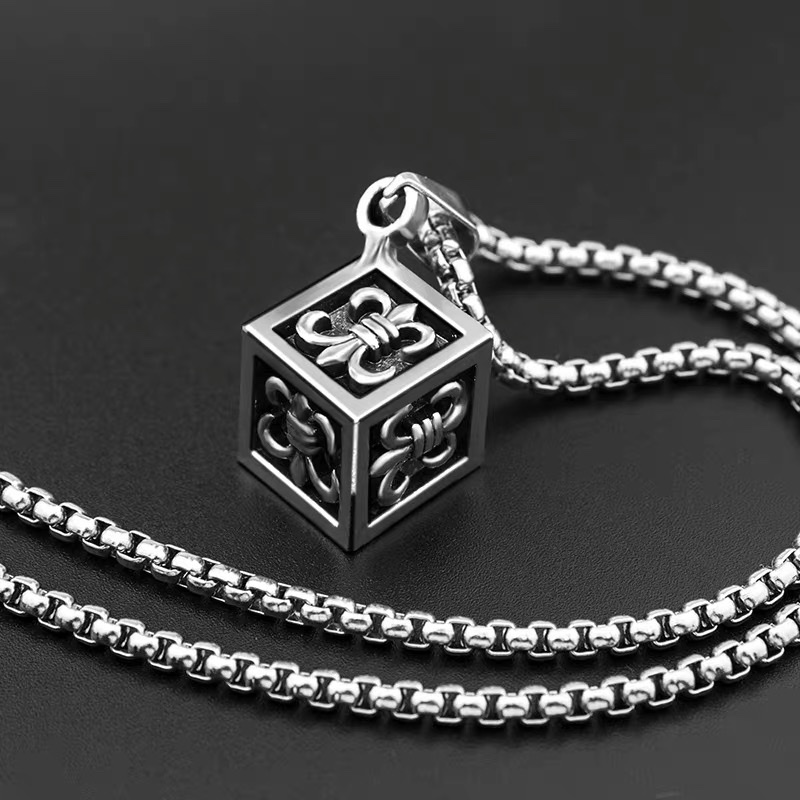 Factory direct sales of fashionable oil-dripping cast Crook Cube square trendy men's pendant, punk hip-hop versatile titanium steel necklace detail image 3