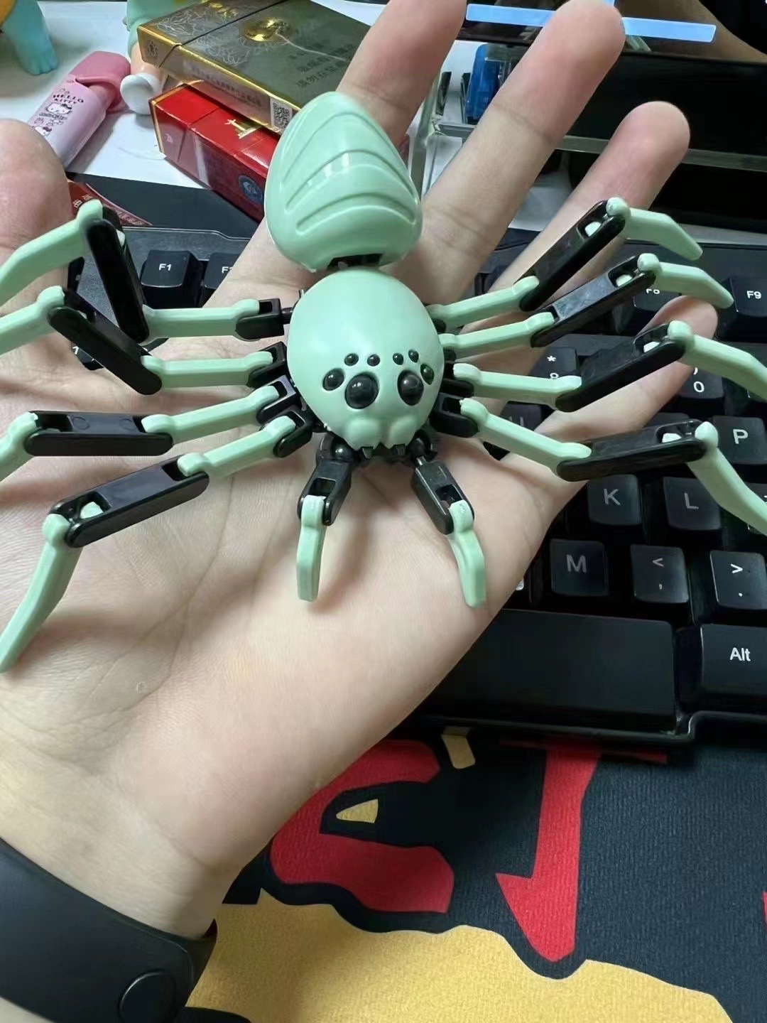 Splicing Spider Man Splicing Suction Cup Spider puzzle Splicing toy Stress relief toy splicing joint man Specification drawing