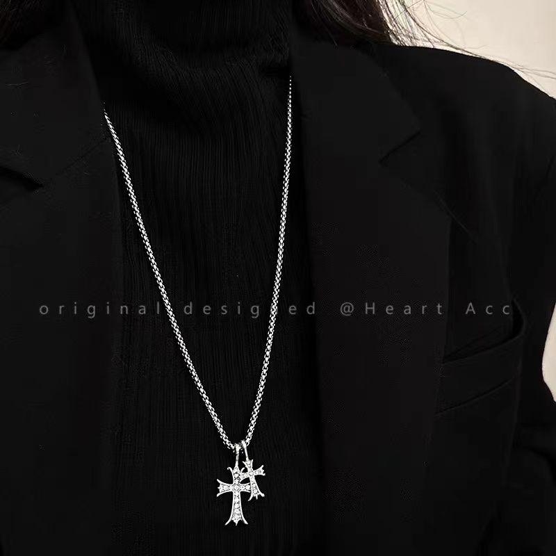 Factory direct sales of long titanium steel non-fading cross necklace, hip-hop sweater chain, niche design sense hoodie chain for women detail image 4