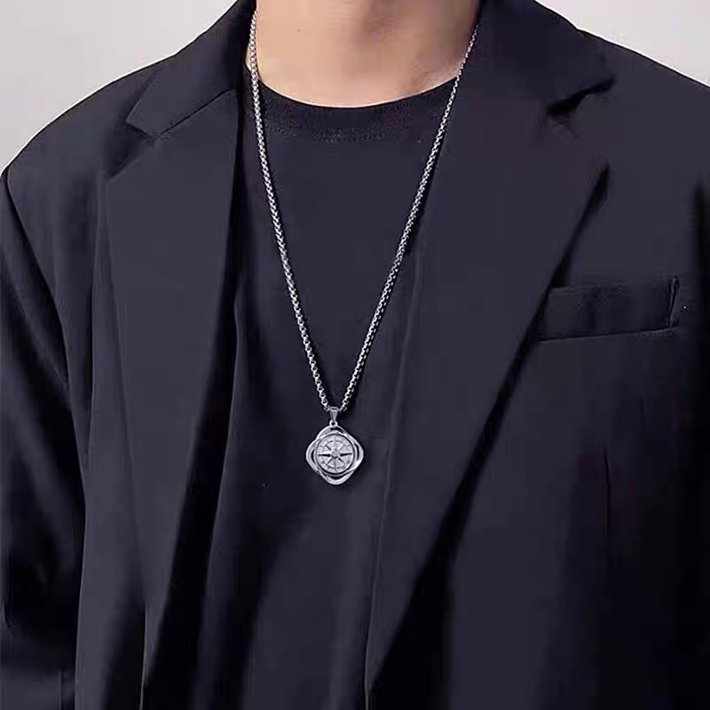 Roman numeral necklace for men and women, hip-hop Instagram streetwear brand, rotatable disc hoodie, long sweater chain detail image 2