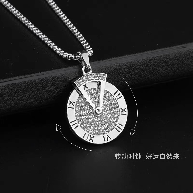 Factory direct sales of personalized Roman numeral disc necklaces, hip-hop trendsetter pendants for men and women, titanium steel trendy men's accessories detail image 5