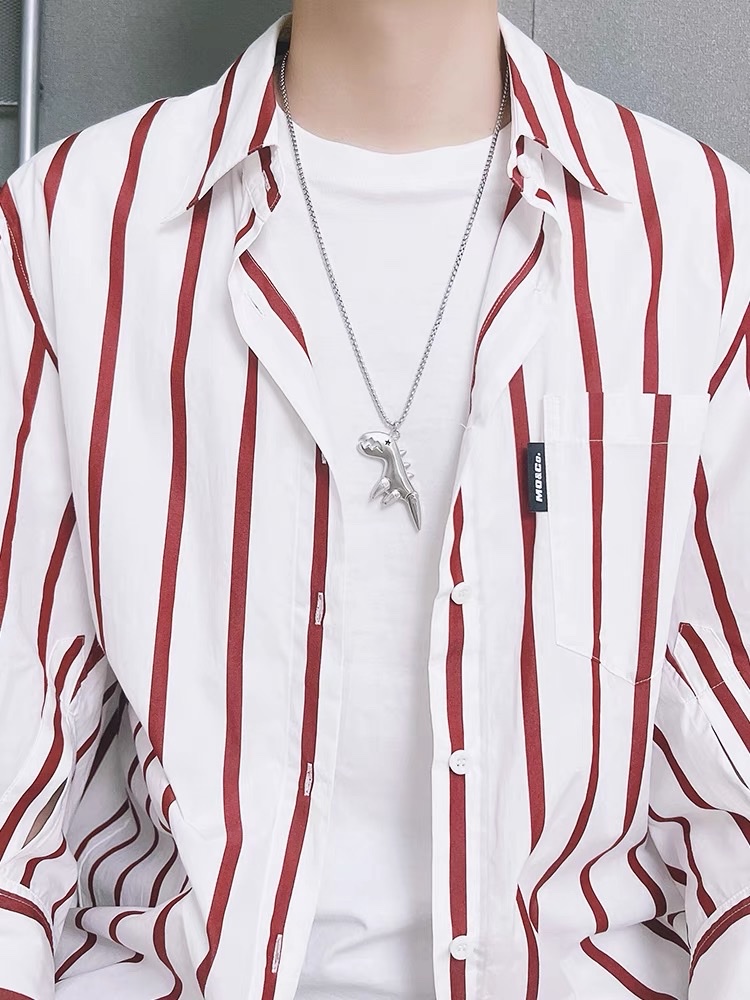 Factory direct sales of DUKATO's new product, cute little dinosaur pendant necklace for students, cold style, versatile titanium steel jewelry for Instagram hip-hop men detail image 2