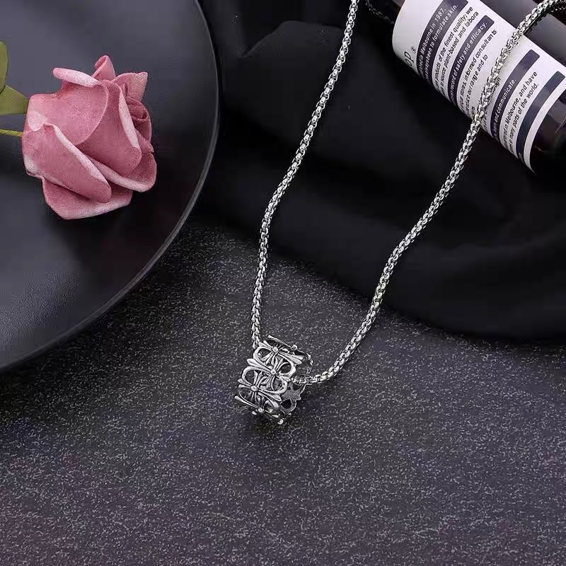 Factory direct sales of DUKATO's new in-stock titanium steel cross necklace, hip-hop men and women's trendy geometric hollow ring ring and circular pendant detail image 5
