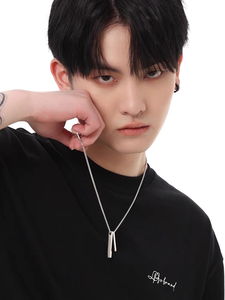 Factory direct sales titanium steel necklaces for men and women, with a trendy and unique design sense. ins cold style pendants, simple and versatile hip-hop sweatshirt chain accessories detail image 2
