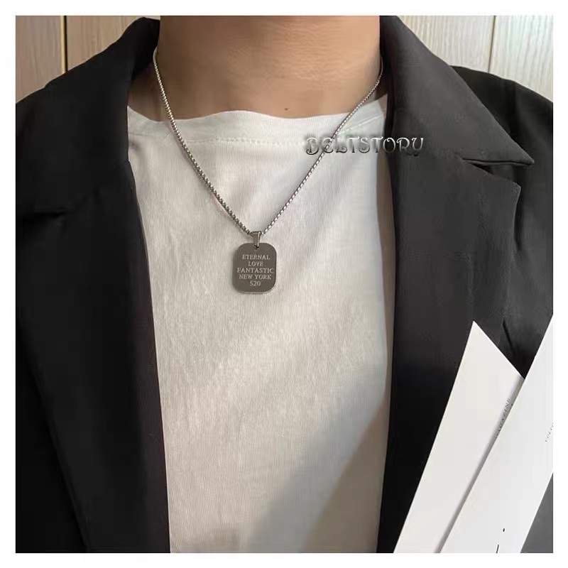 Factory direct sales: Simple 520-letter necklace for women on Instagram, trendy hip-hop personality, versatile for couples, collarbone chain, sweater chain, and men's pendant detail image 4