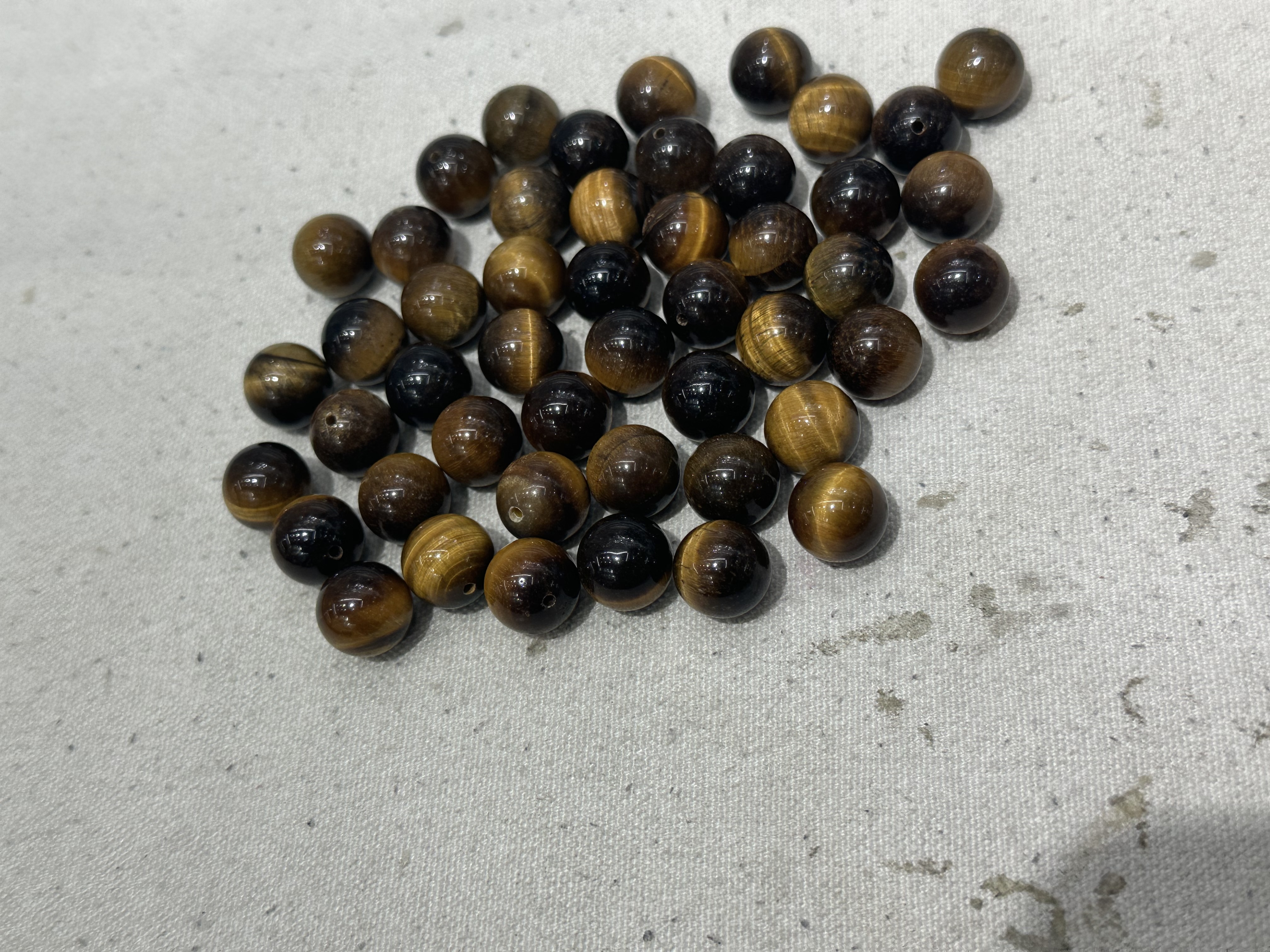 Hot-selling products: 12mm half-hole round bead natural tiger stone diy jewelry accessories, earrings, jewelry, natural stone jewelry Specification image