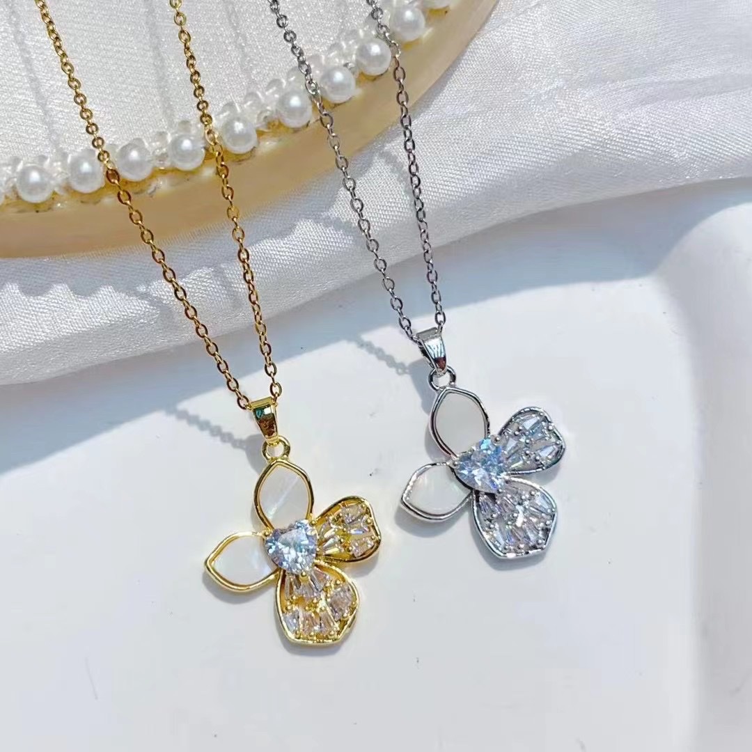 Kuromi Brand West After Style Imitation Pearl Necklace Semi-Stainless Steel Chain Beautifully Designed Beaded Collarbone Chain Advanced Sense Full Item Picture