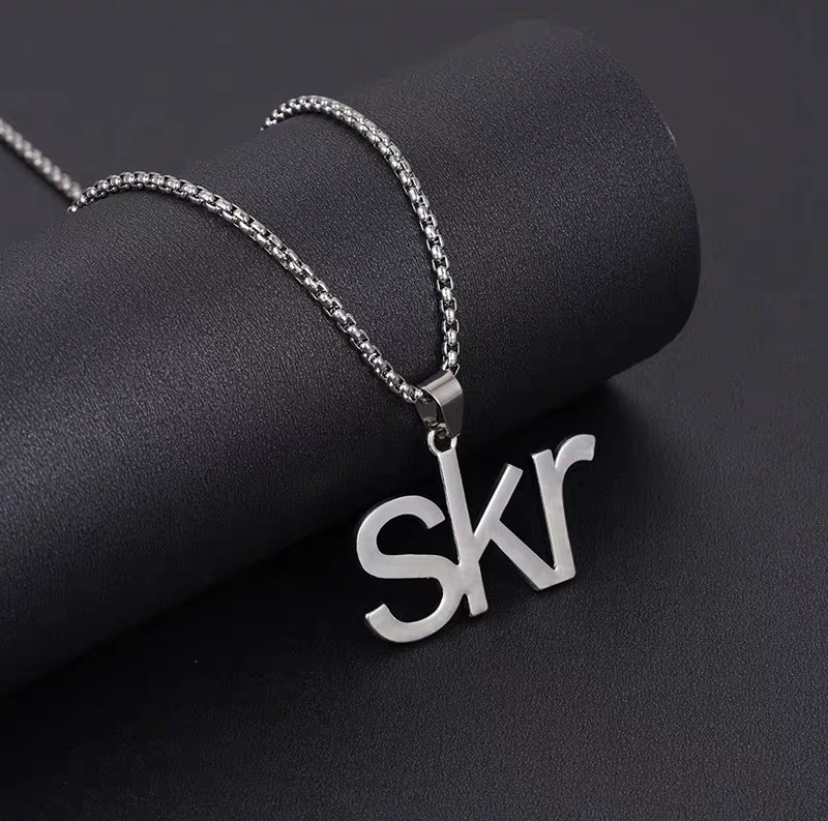 Factory direct sales of original, personalized and fashionable skr letter pendants, rap and hip-hop, hiphop dance party, men's and women's street Instagram necklaces, trendy detail image 5