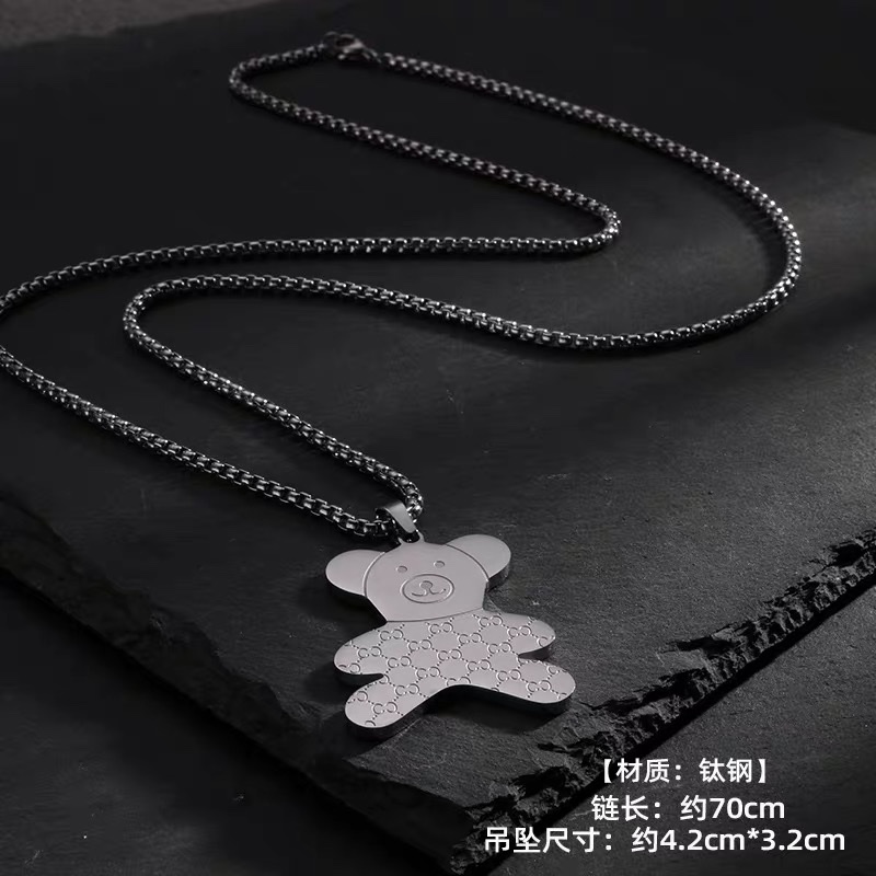 厂家直销钛钢项链小熊吊坠潮秋冬季小众设计感时尚个性潮毛衣链详情图3