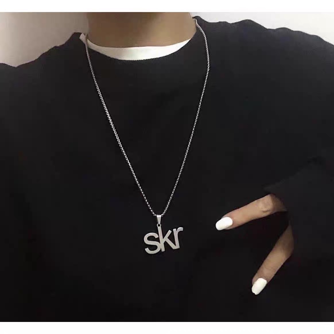 Factory direct sales of original, personalized and fashionable skr letter pendants, rap and hip-hop, hiphop dance party, men's and women's street Instagram necklaces, trendy detail image 3