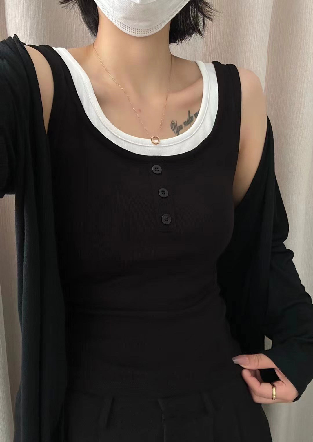 The United States Empire 88802 Color Three Button Round Neck Vest For Women Latex Fixed Coaster Frosted Thermal Underwear Vest Fashion Matching Color Slim-Fit Base Vest Specification drawing