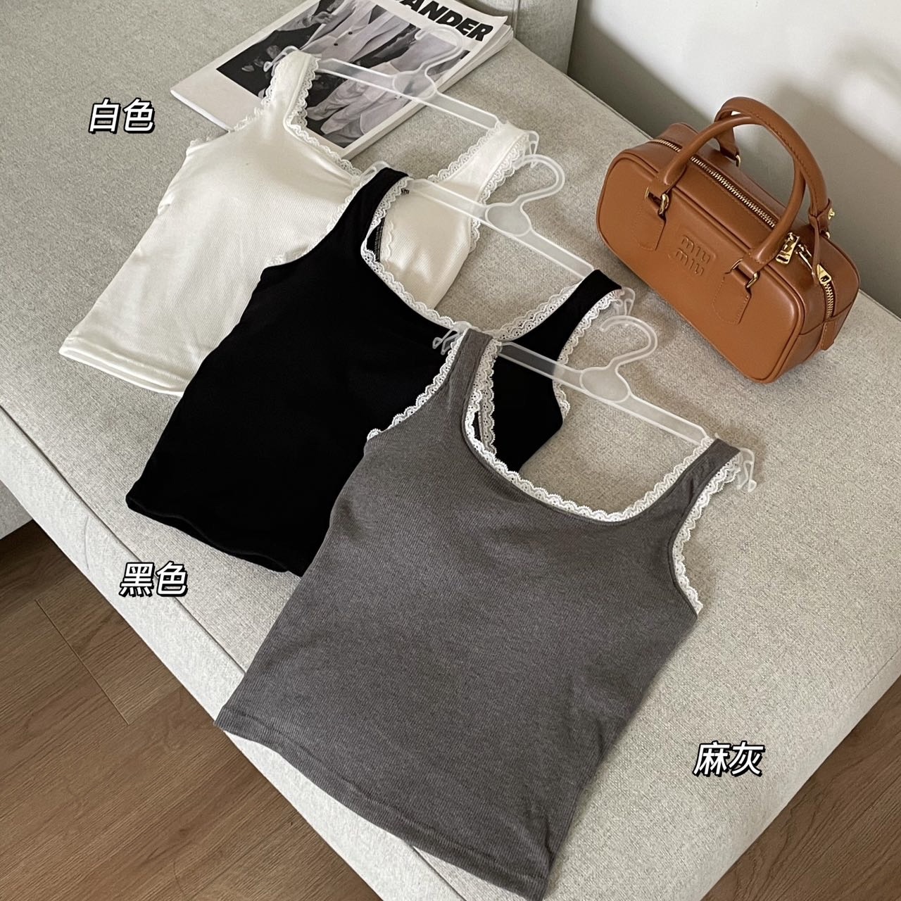 Empire 8129 Early Fall Flower Edge Wide Shoulder Back Heart One Latex Fixed Cup Square Collar Strap Underwear