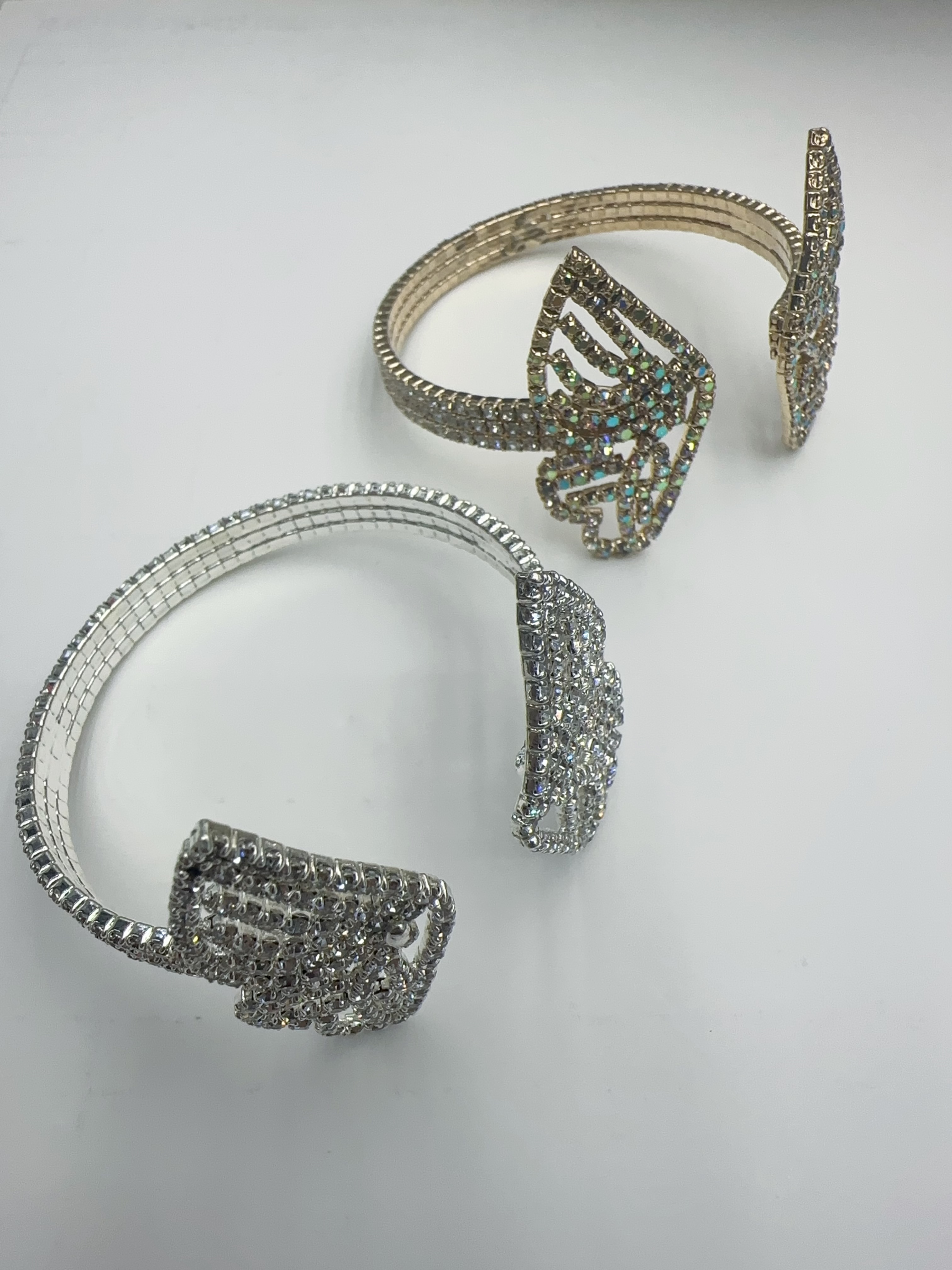 Classic full-diamond, personalized open bracelet with butterfly multi-row diamonds