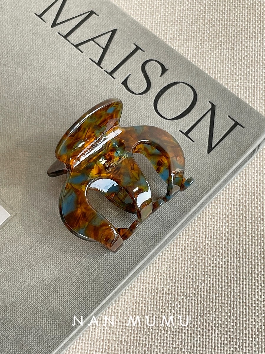 Korean france pumpkin grab clip, small acetate hair clip, updo, semi-tie, high-end shark clip, mini headwear and hair accessory Item Picture