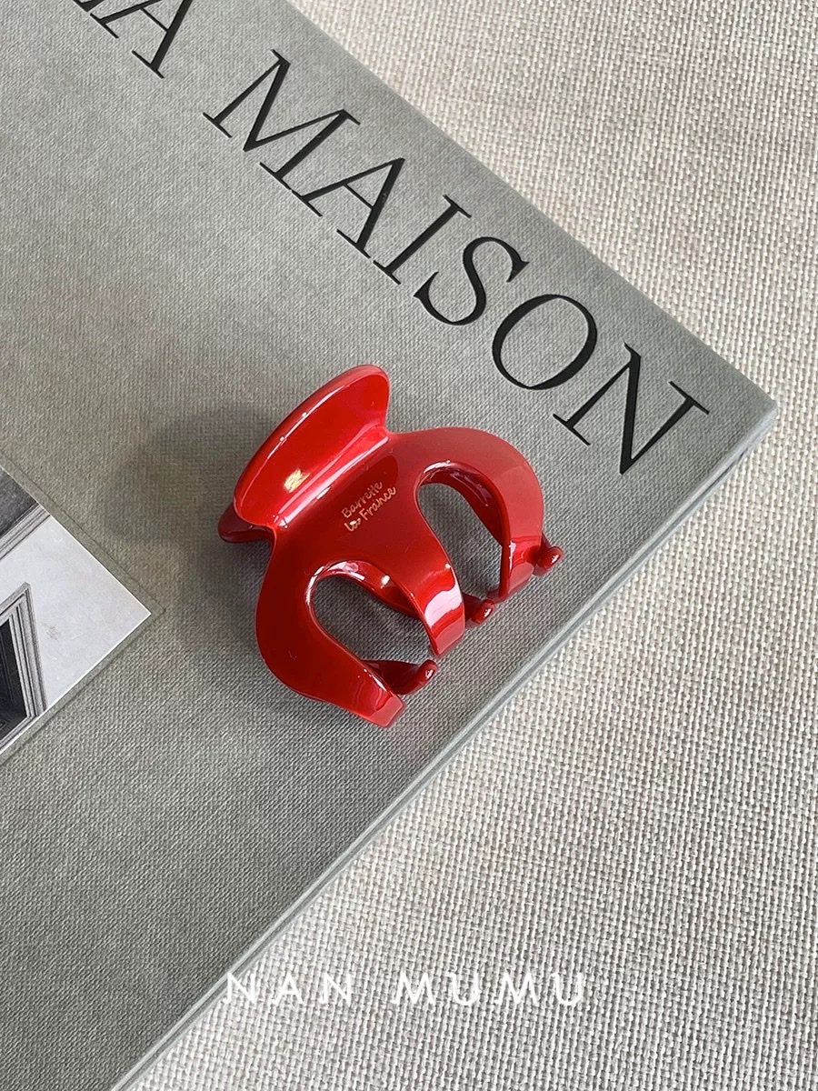 Korean france pumpkin grab clip, small acetate hair clip, updo, semi-tie, high-end shark clip, mini headwear and hair accessory detail image 4