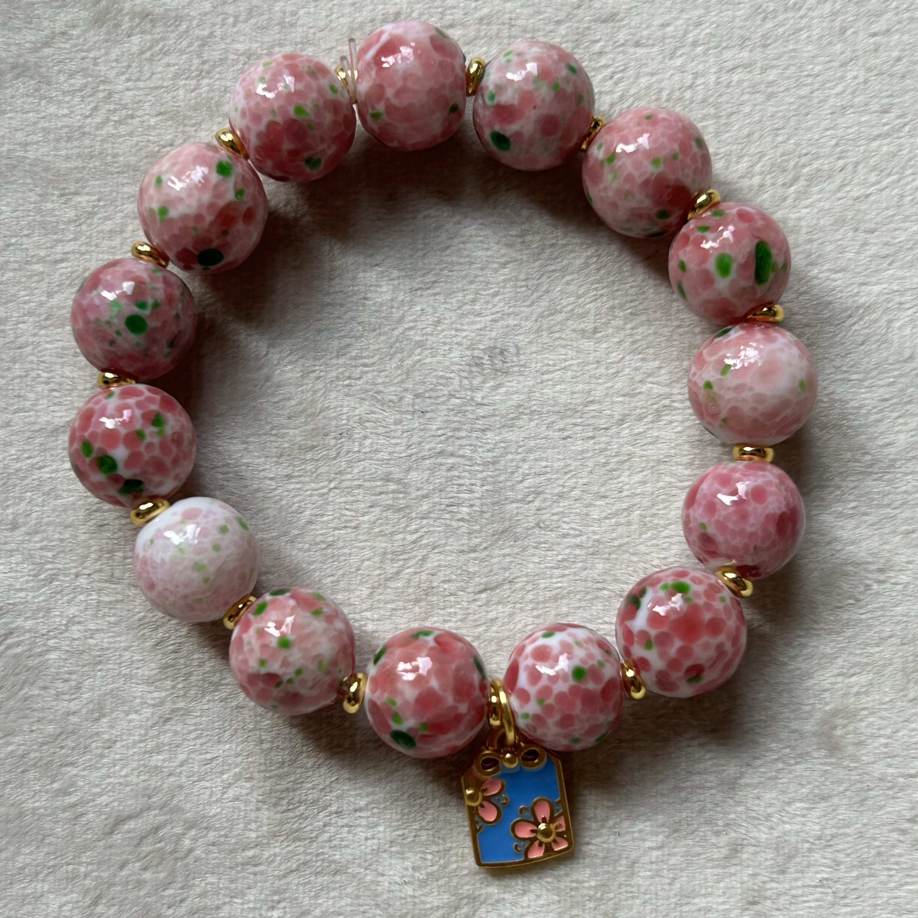 This ceramic bracelet features a simple and fashionable design with a high-end feel. It is anti-allergy, wear-resistant and corrosion-resistant detail image 1