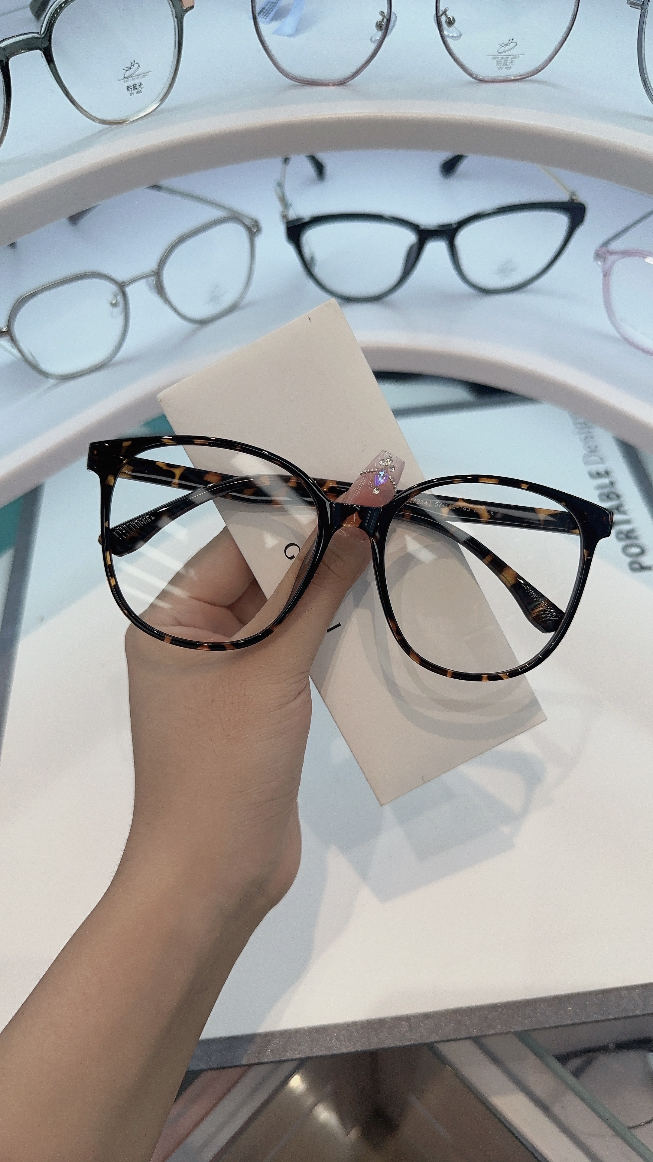 2024 Fashion leopard print, tortoiseshell frame glasses, blue light protection for eyes, large frame to show face, small frame glasses Specification image