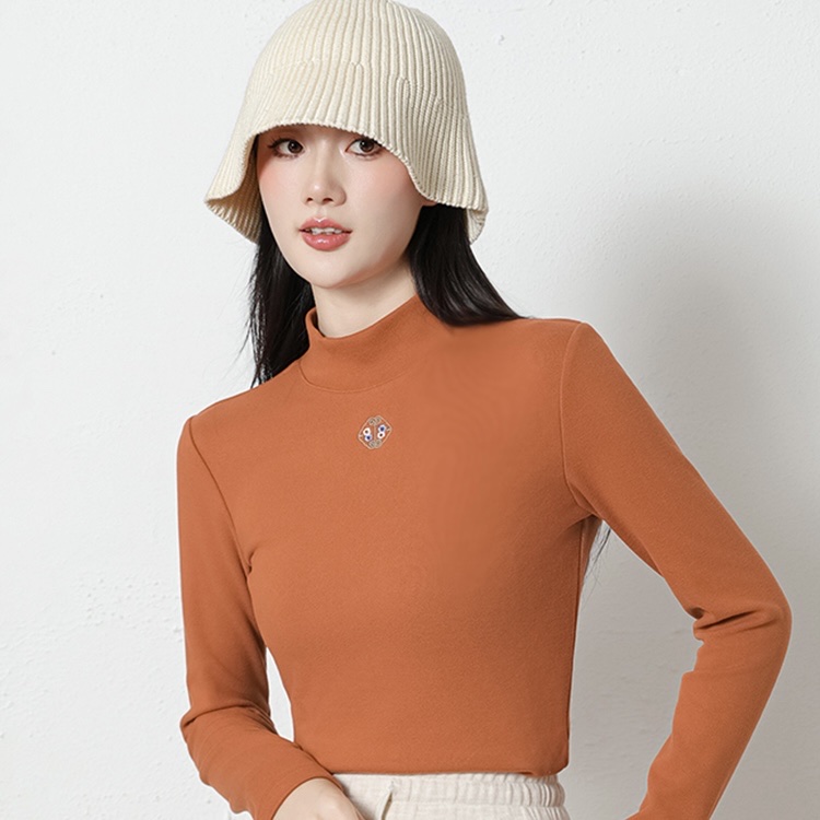 The United States Empire 2565 National Style In The Lead Women's Base Shirt National Style Embroidery Silk Warm Base Shirt High Elastic Warm All Matching Top Application Scenario