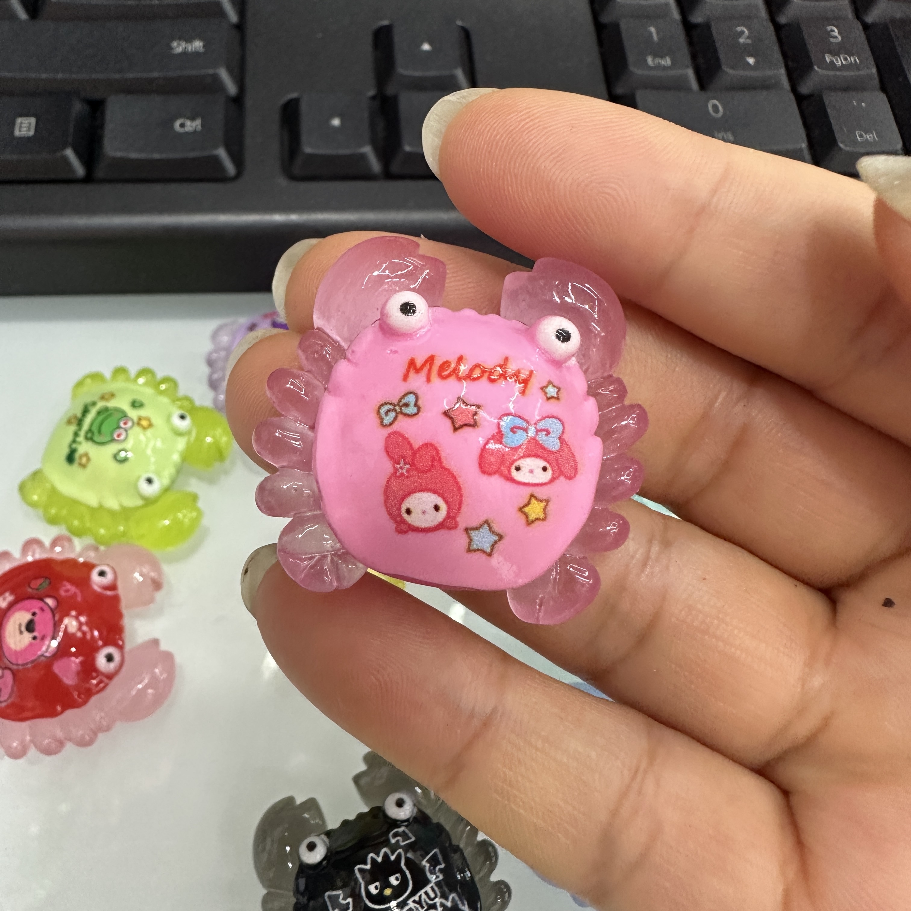 Glow-in-the-dark small crab cartoon pattern glow-in-the-dark small turtle micro-landscape toys diy cartoon glow-in-the dark action figure crab Tiktok live blind box toys Item Picture