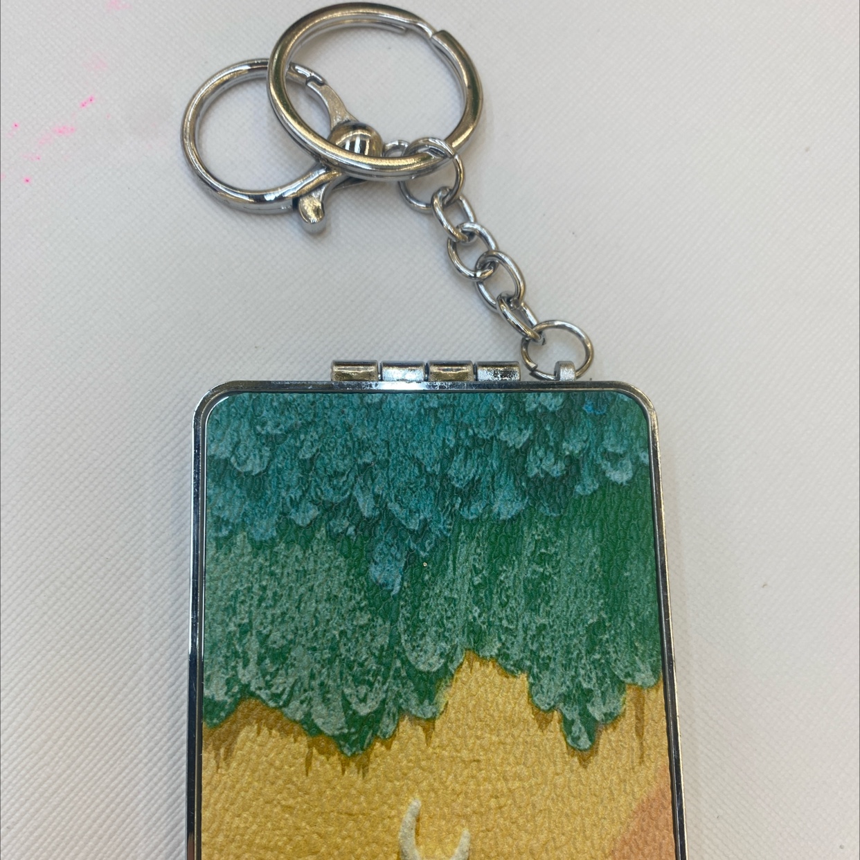 PU皮长方形，有带钥匙扣。镜片1:1，12个一个展示盒。480个1箱，Pu皮钥匙扣挂件，钥匙扣挂件详情图2