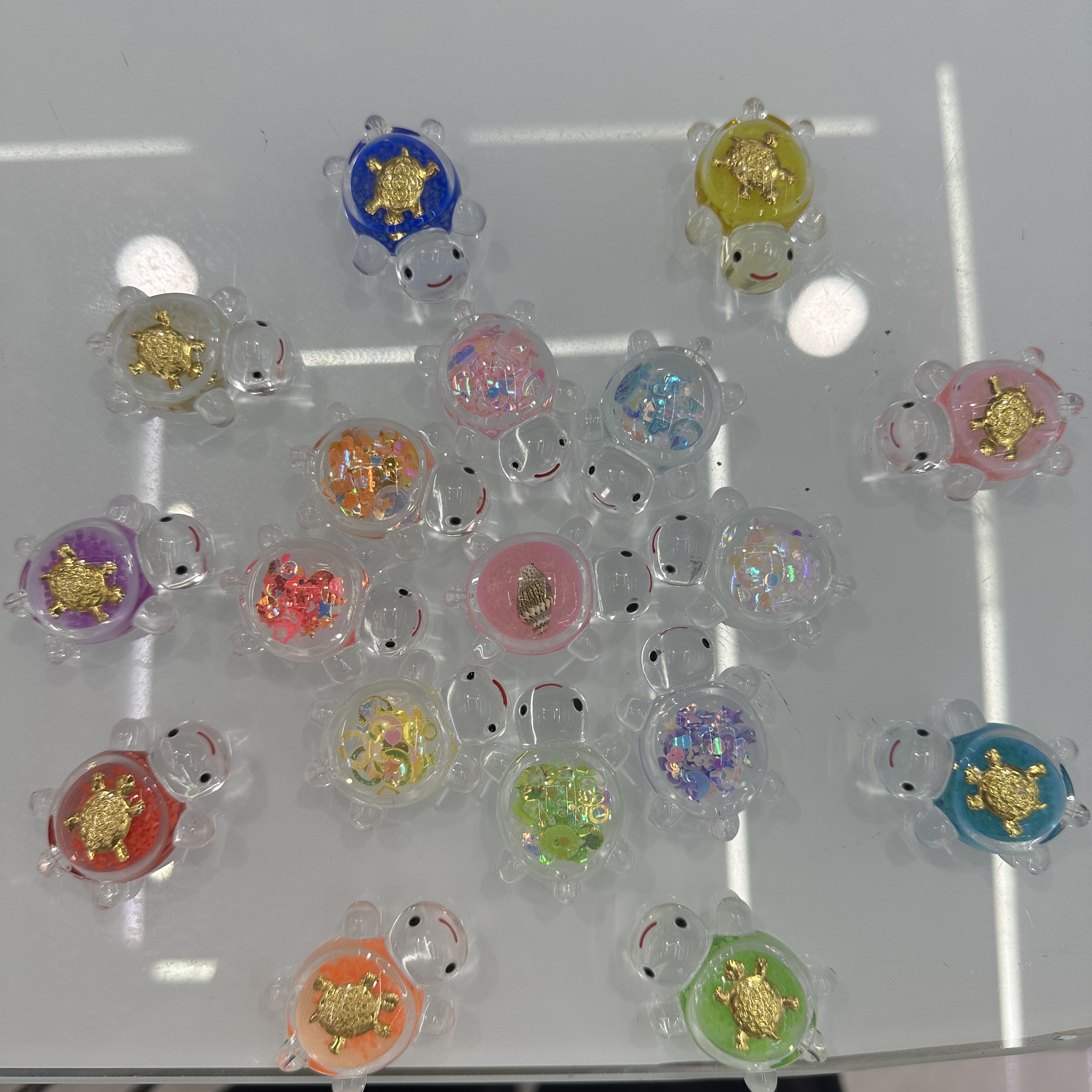Glow-in-the-dark gold turtle glow-in-the-dark small turtle Quicksand glitter turtle Conch turtle Tiktok live burst Item Picture