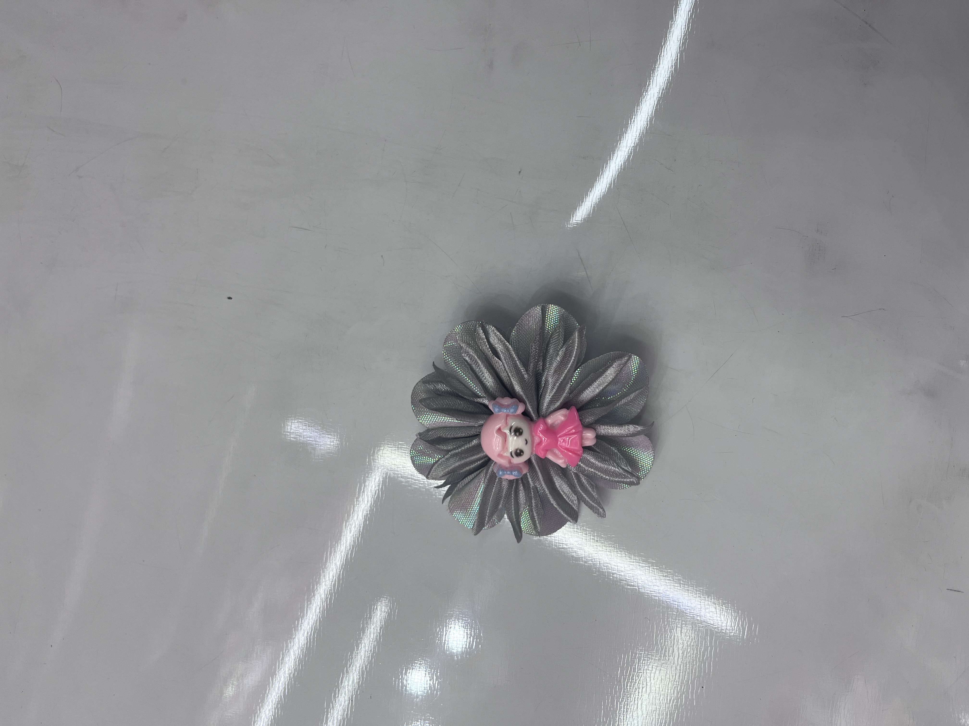 2024年新款韩版时尚对夹，网红对夹边夹发饰，发夹，24个一盒厂家直销，批发零售，价格实惠，颜色选6色，混色可自选r1产品图