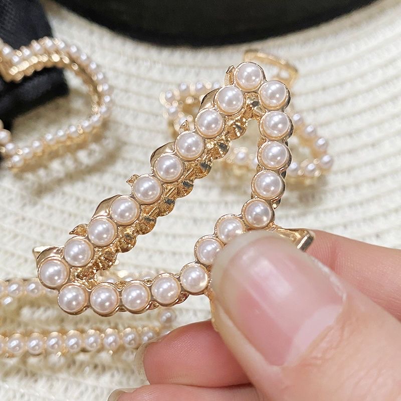 Japanese and Korean influencers on Instagram, small pearl hair clips, women's side clips, elegant shark clips, Japanese-style hair clips at the back of the head Specification image