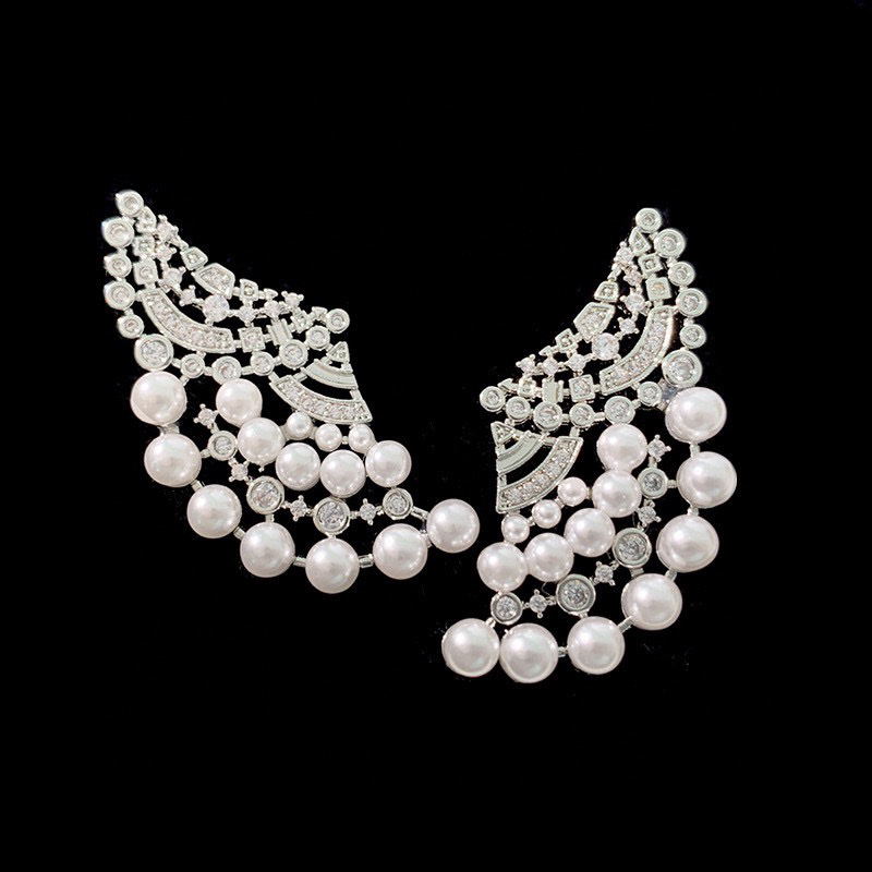 秀美一族简约百搭轻奢明星迪丽热巴同款御木本扇形珍珠耳环 银针条码价123耳饰详情图4