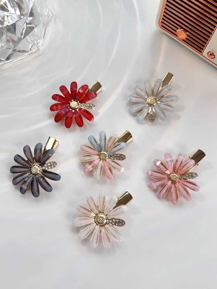 مقطع شعر جديد لشارب منقار البط على جبهته على جبهته وعلى جبهته Item Picture