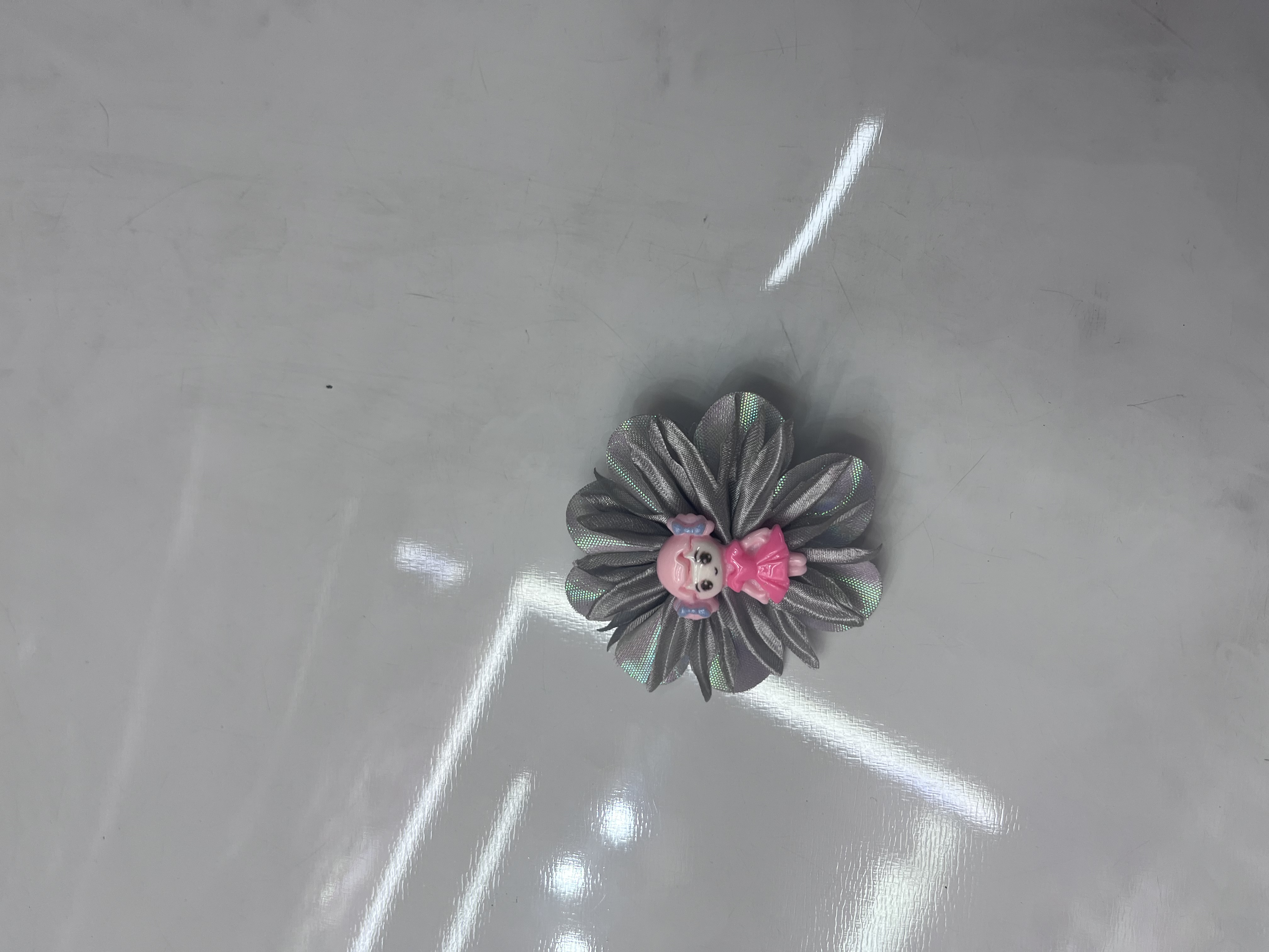 2024年新款韩版时尚对夹，网红对夹边夹发饰，发夹，24个一盒厂家直销，批发零售，价格实惠，颜色选6色，混色可自选r1白底实物图