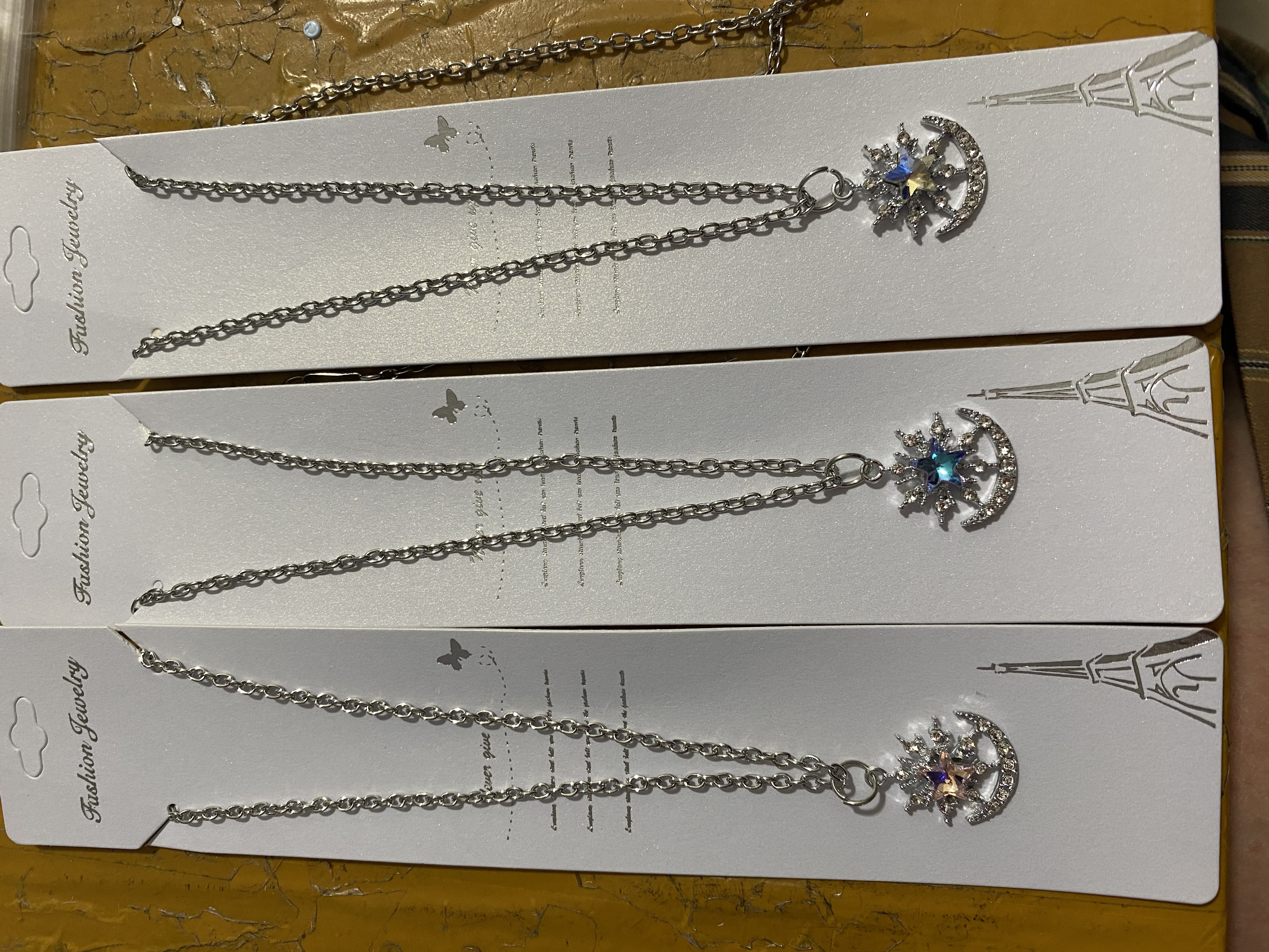 带钻的锆石项链，品种多多，质量保证，国内外都很好卖，保色较号，款式新颖详情图4