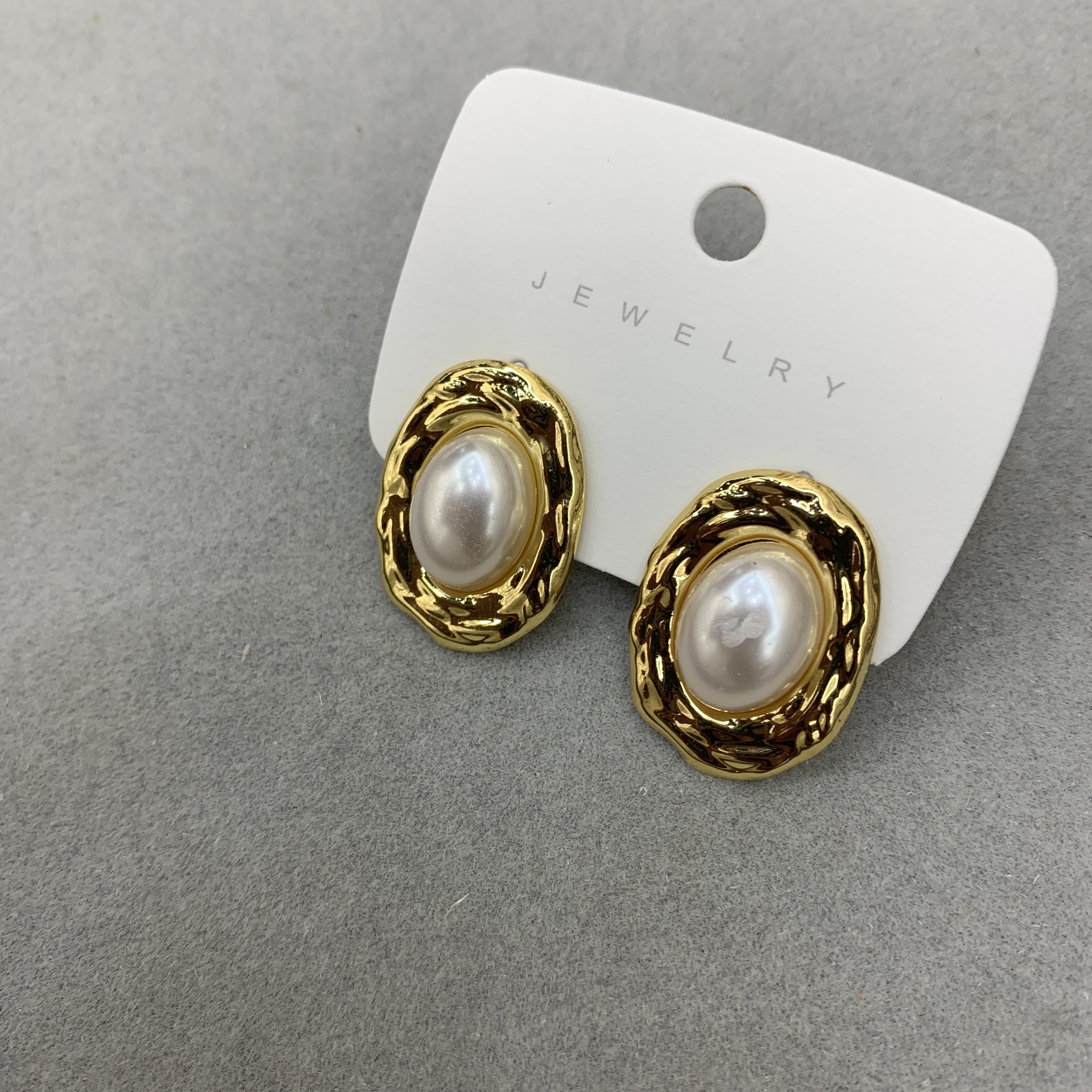 气质珍珠饰品耳钉 女士优雅耳饰 简约时尚耳饰品精致耳钉女款