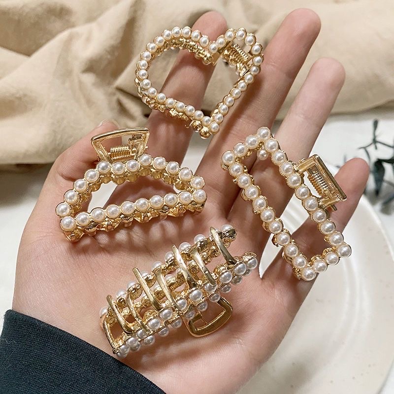 Japanese and Korean influencers on Instagram, small pearl hair clips, women's side clips, elegant shark clips, Japanese-style hair clips at the back of the head