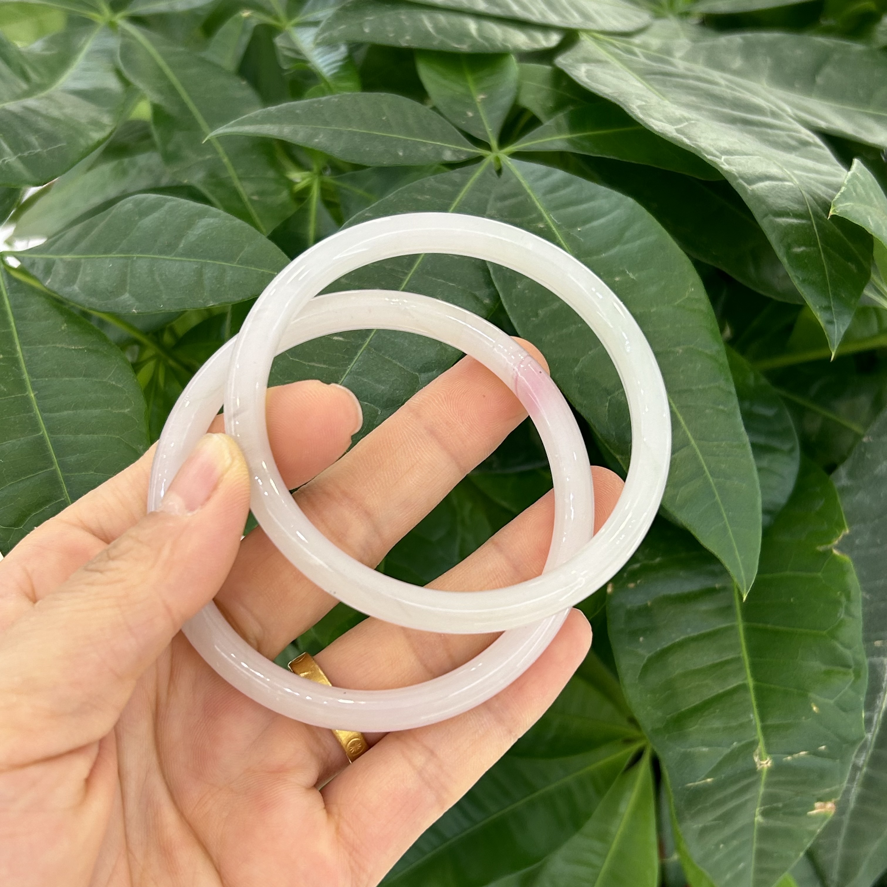 Dingdang bracelet is a fashionable bracelet